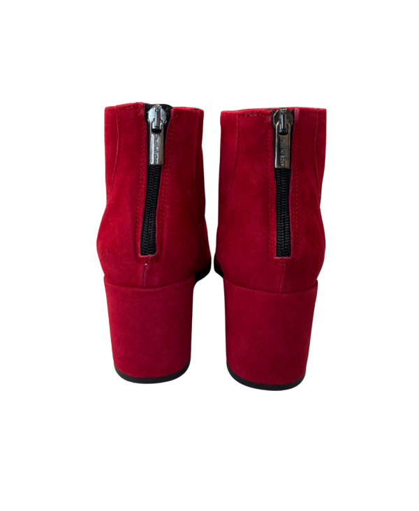 Nila&Nila 5552192.crv